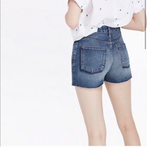 Madewell Perfect Jean shorts size 28